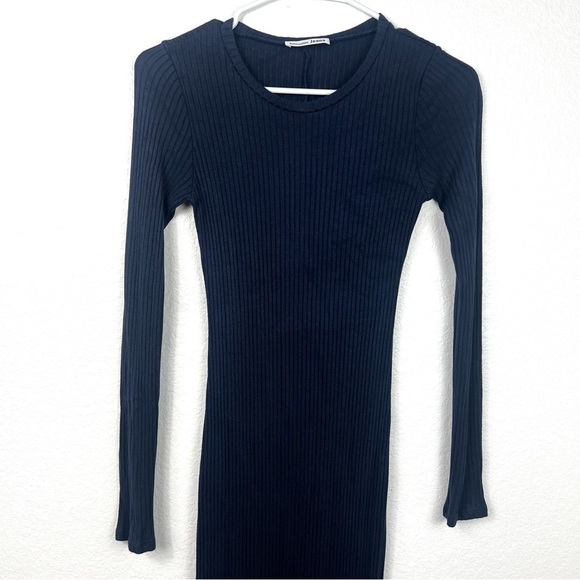 Reformation dark blue Bodycon Ribbed Long Sleeve
Midi Dress size XS - Picture 2 of 8